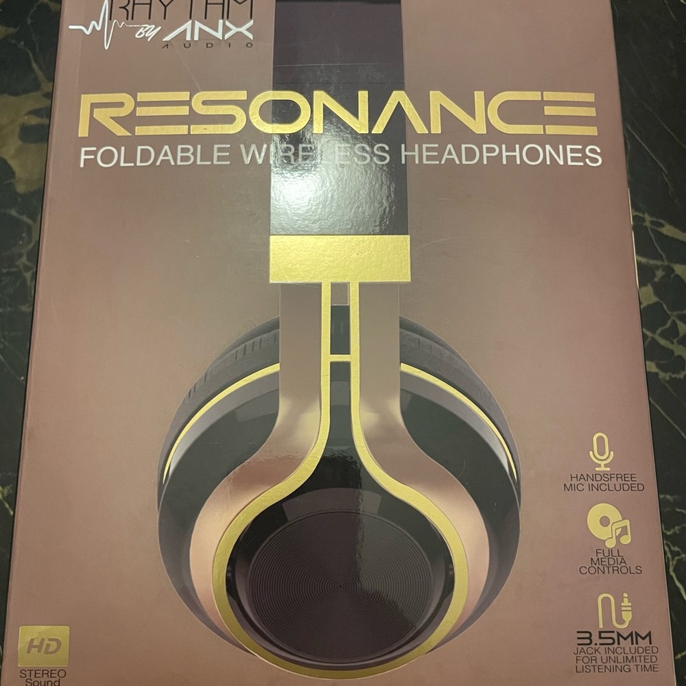 Audro Wireless foldable headphone (NIB) Black & Gold